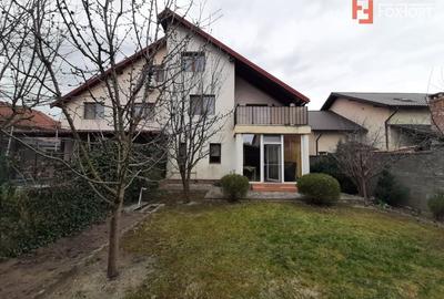 Duplex cu 5 camere cu Canalizare în Moșnița Nouă - 1