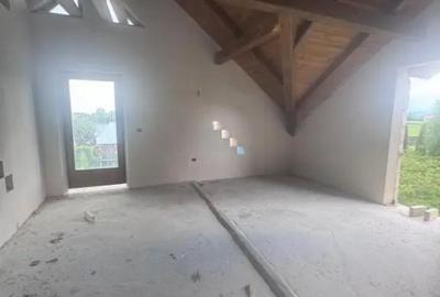 Casă cu 7 camere cu Teren 1674 Mp în Frătăuții Vechi - 5