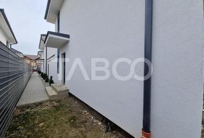 Casă cu 4 camere cu Teren 212 Mp în Central - 2