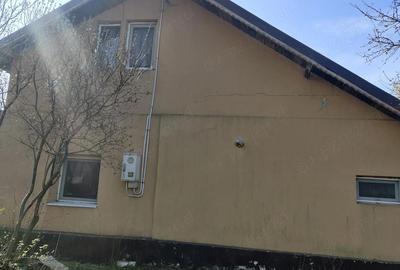 Casă cu Teren 1200 Mp în Mârșa - 1