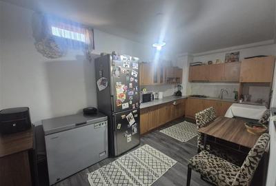 Casă individuală cu 5 camere cu Teren 200 Mp în Central - 6