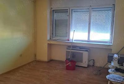 Apartament 3 camere de vanzare , Str. Astronautilor , Micro 16 , 56.900 euro neg. , etaj 4 - 3