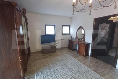 Casă cu 5 camere cu Teren 1000 Mp în Central - 3