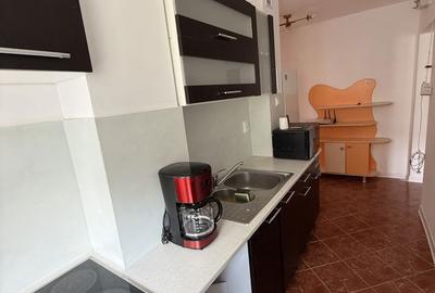 Apartament cu 3 camere semidecomandat în Central - 7