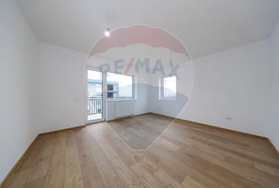 Apartament 3 camere - Tractorul- 73 mp, parcare si boxa - 13