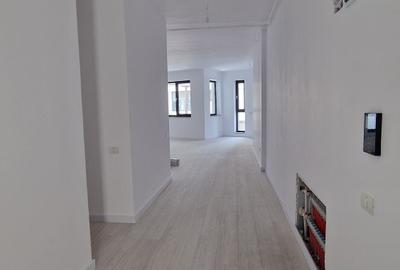 Apartament cu 3 camere semidecomandat în Timpuri Noi - 3