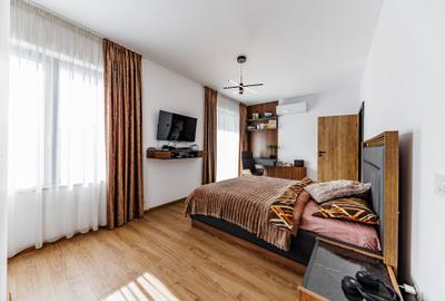 Casă individuală cu 7 camere cu Canalizare în Girocului - 37