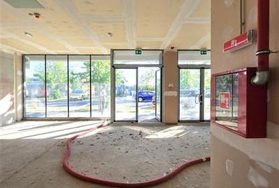 Spațiu comercial, de 122 mp, în Central - 6