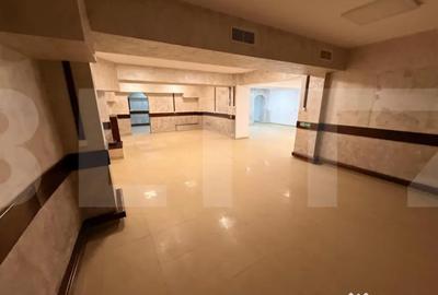 Spațiu comercial, de 170 mp, în Central - 9