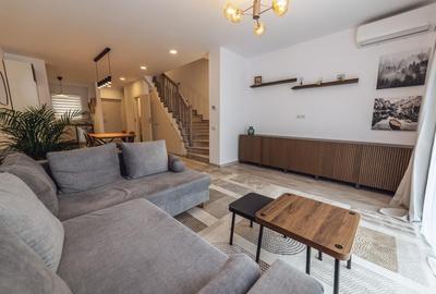 Duplex cu 4 camere cu Canalizare în Central - 1