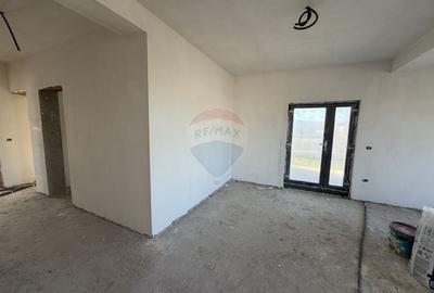 Casă cu 4 camere cu Teren 470 Mp în Câmpineanca - 10