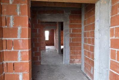 Casă cu 4 camere cu Teren 400 Mp în Central - 4