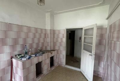 Apartament cu 3 camere decomandat în Nicolae Titulescu - 2