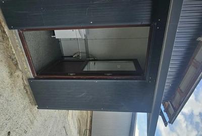 Spațiu comercial, de 205 mp, în Central - 3