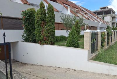 Apartament cu 2 camere decomandat în Est