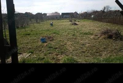 Casă cu 4 camere cu Teren 1080 Mp în Central - 1