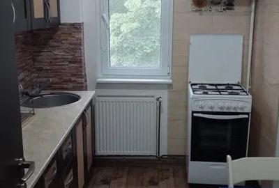 Apartament cu 2 camere semidecomandat, mobilat în Podu Roș - 6