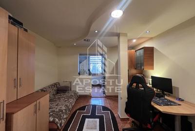 DE VÂNZARE Apartament 2 camere lângă parc - 1