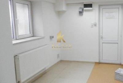 Casă individuală cu 9 camere cu Teren 107 Mp în Moșilor - 2