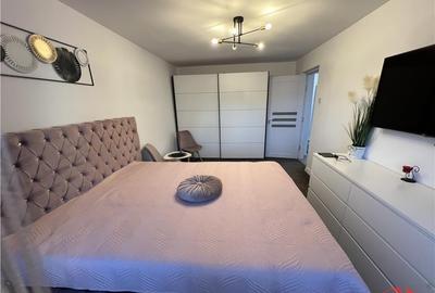 Studio renovat-mobilat premium-etaj 3(lift), zona Big- Marel