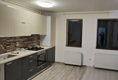 Apartament cu 3 camere decomandat în Victoriei - 5