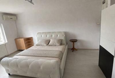 Apartament cu 2 camere decomandat în Torontalului - 4