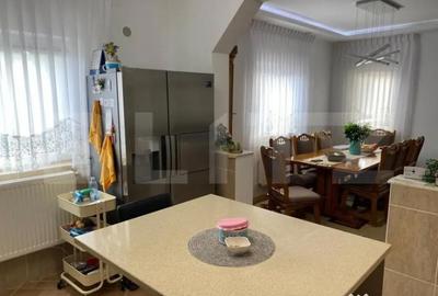 Casă cu 4 camere cu Teren 1050 Mp în Central - 3