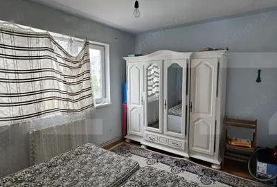 Apartament cu 4 camere decomandat în Simeria - 2