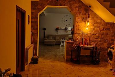Casă cu 4 camere în Central - 7