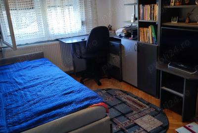 Apartament cu 4 camere decomandat în Central - 8