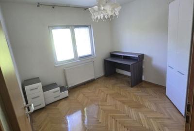 Apartament cu 3 camere semidecomandat în Complex Studențesc - 7
