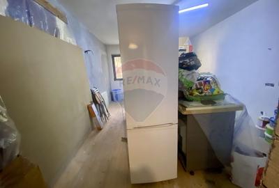 Casă cu 8 camere cu Teren 485 Mp în Central - 45