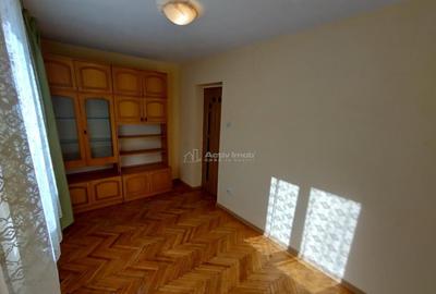 Oravita, Apt.2 Cam, Et.1, Conf.2, Pret Negociabil - 3