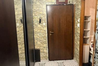 Garsonieră decomandată în Vitan
