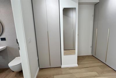 Apartament cu 3 camere decomandat, mobilat în Tractorul - 24