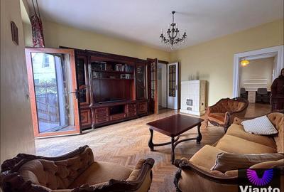 Apartament cu 3 camere semidecomandat în Central