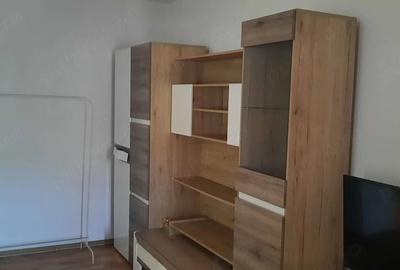 Garsonieră decomandată în Govândari - 2