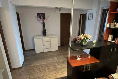 Apartament cu 3 camere decomandat în Ultracentral