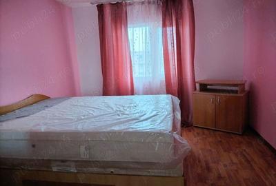 Apartament cu 3 camere decomandat în Central - 1