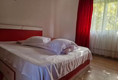 Casă cu 4 camere în Rucăr - 6