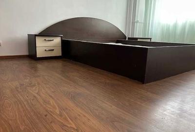 Apartament cu 3 camere decomandat în Crângași - 2
