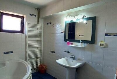 Casă individuală cu 15 camere cu Canalizare în Central - 7