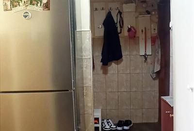 Apartament cu 3 camere de vanzare - Zona Micro 14 - 4