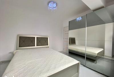 Apartament cu 3 camere în Apărătorii Patriei