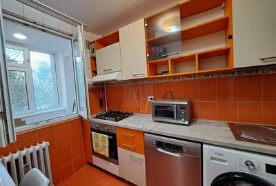 Inchiriere apartament 3 camere cu 2 gr. sanitare Titan Metrou - 12
