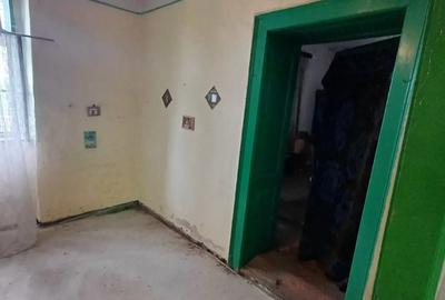 Casa ?i teren de vanzare - 5