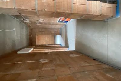 Zona Braytim, BLOC NOU, apartament 3 camere decomandat, etaj 1, 70 mp utili, pre? 2100 euro mp