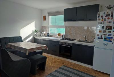 Teren la munte, priveliste superbă, zonă retrasă, casa mobila 80mp, CV - 3