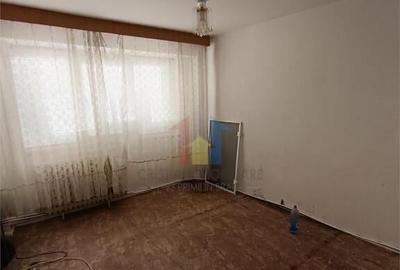 Apartament cu 3 camere decomandat în Viziru 3 - 5