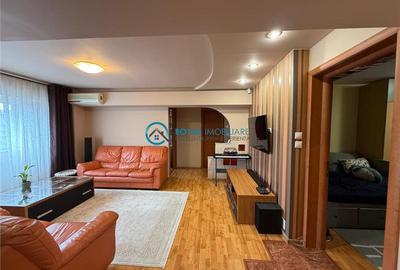 Apartament cu 4 camere decomandat în P-ța Mihai Viteazu